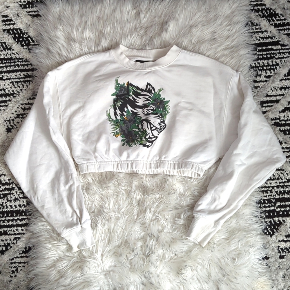 Darc Sport Wolves cropped sweatshirt size small